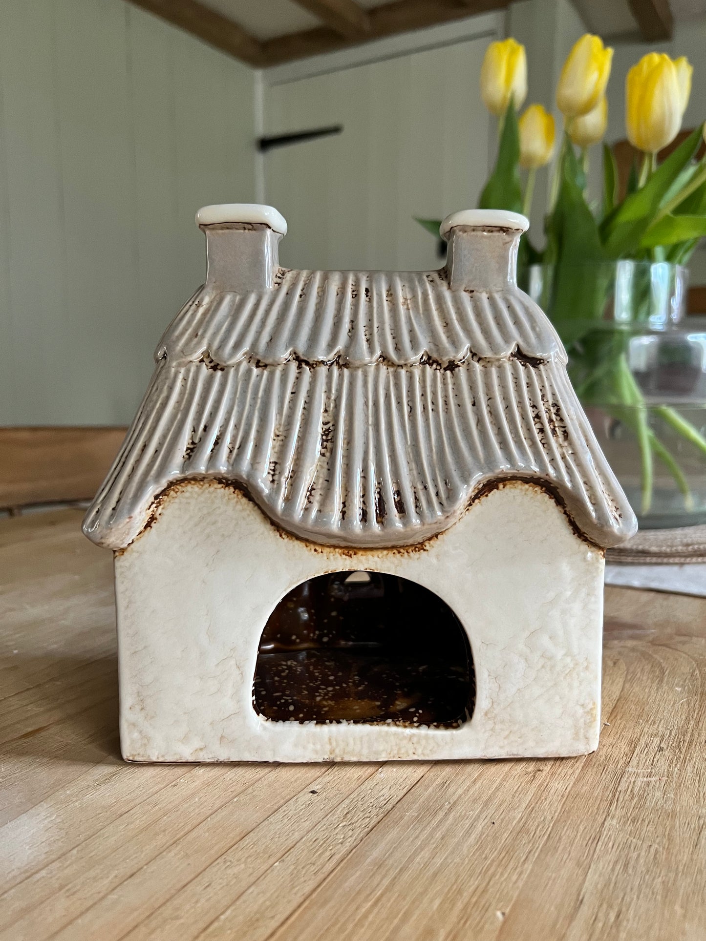 Large Cottage Tea Light Holder