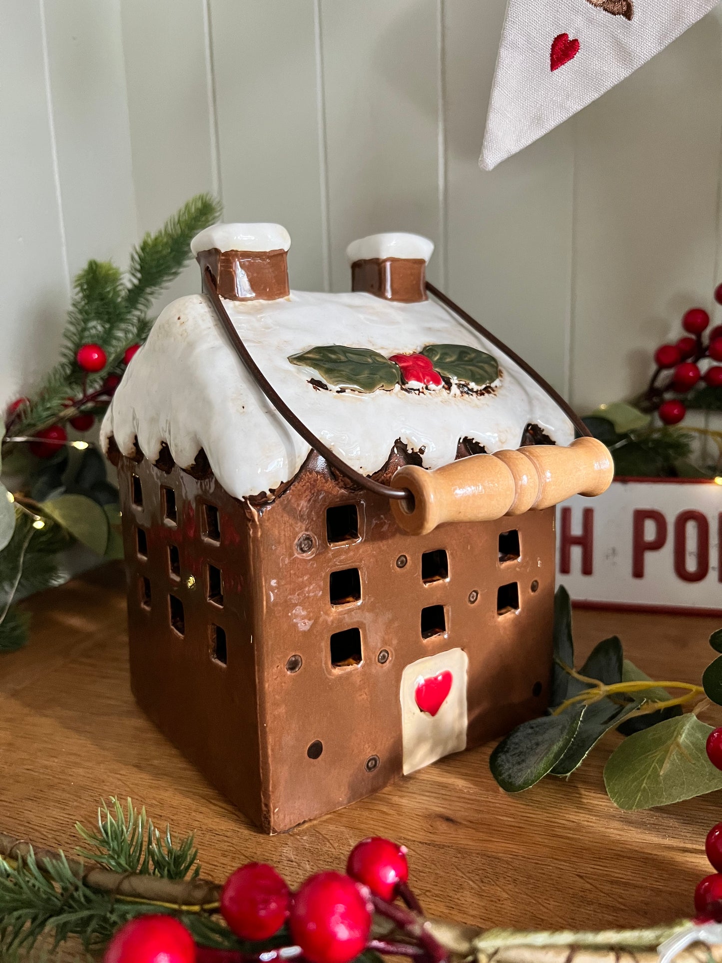 Christmas House Tea Light Holder