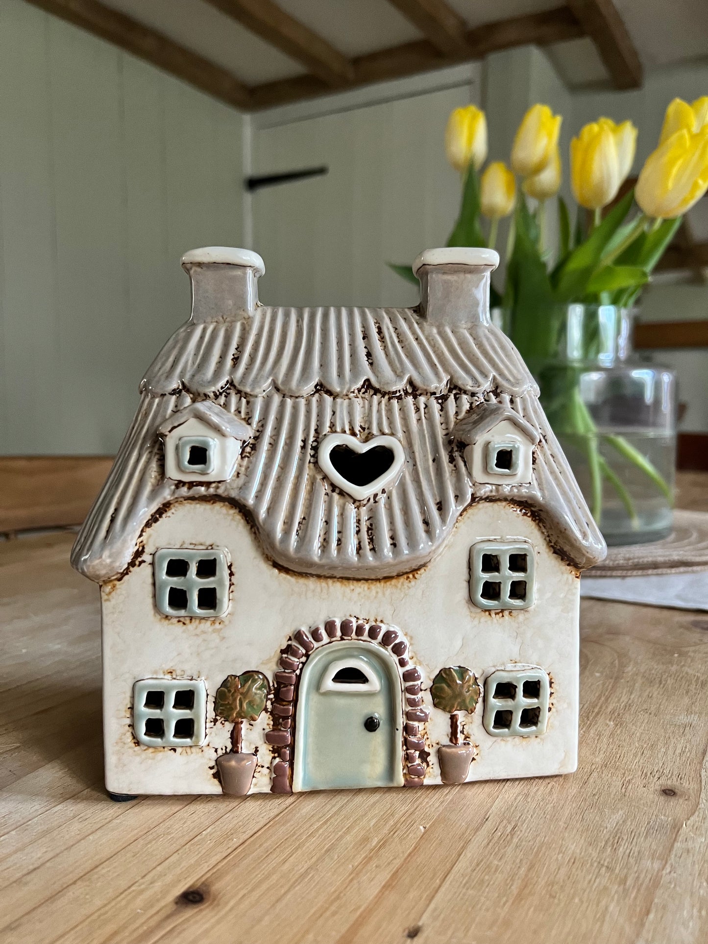 Large Cottage Tea Light Holder